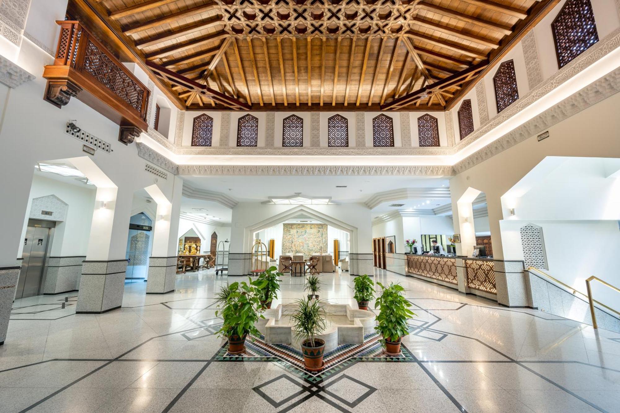 Hotel Saray Granada Kültér fotó